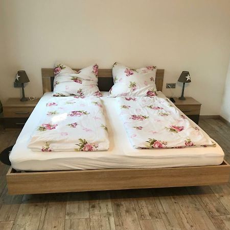 Ferienwohnungen Kasback Erbach  Екстериор снимка
